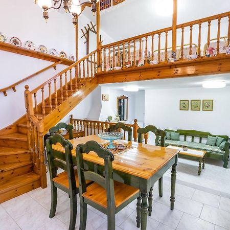 Mertonas Villa Kyra Panagia エクステリア 写真