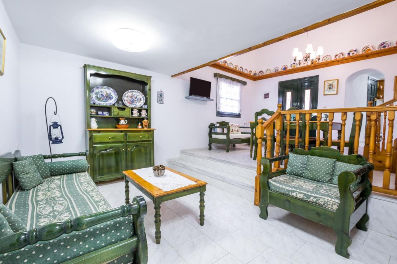 Mertonas Villa Kyra Panagia エクステリア 写真